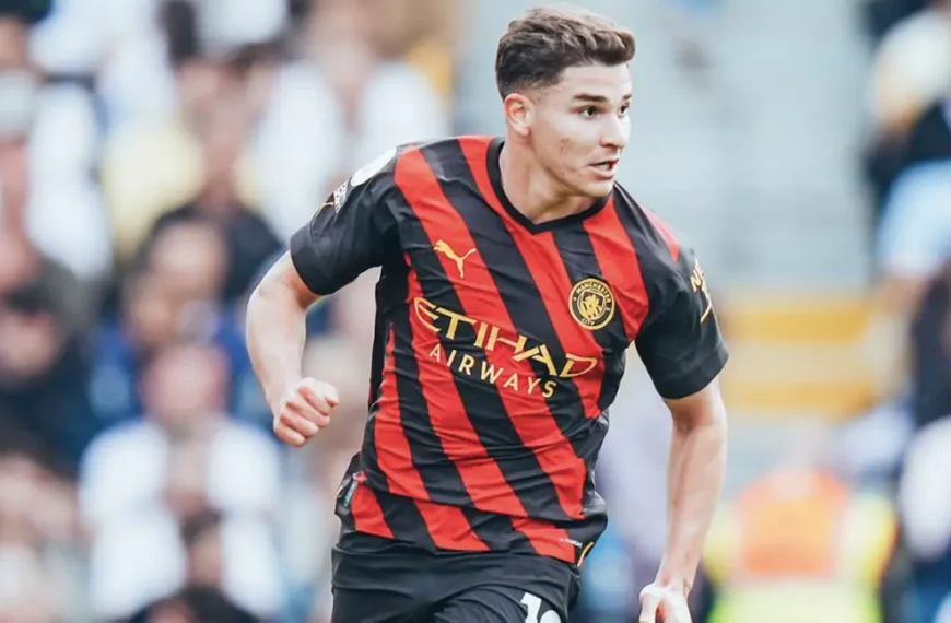 [VIDEO] GOLAZO de Julián para poner al City en la punta